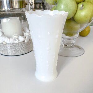 Anchor Hocking - Vintage 1960s Wide Mouth Milk Glass Vase